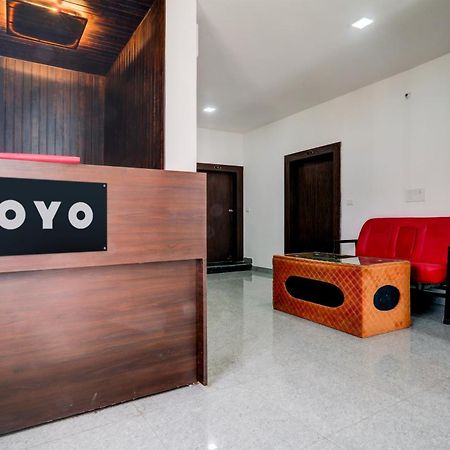 Super Hotel O Flagship Hotel Mk Palace Лакнау Екстериор снимка